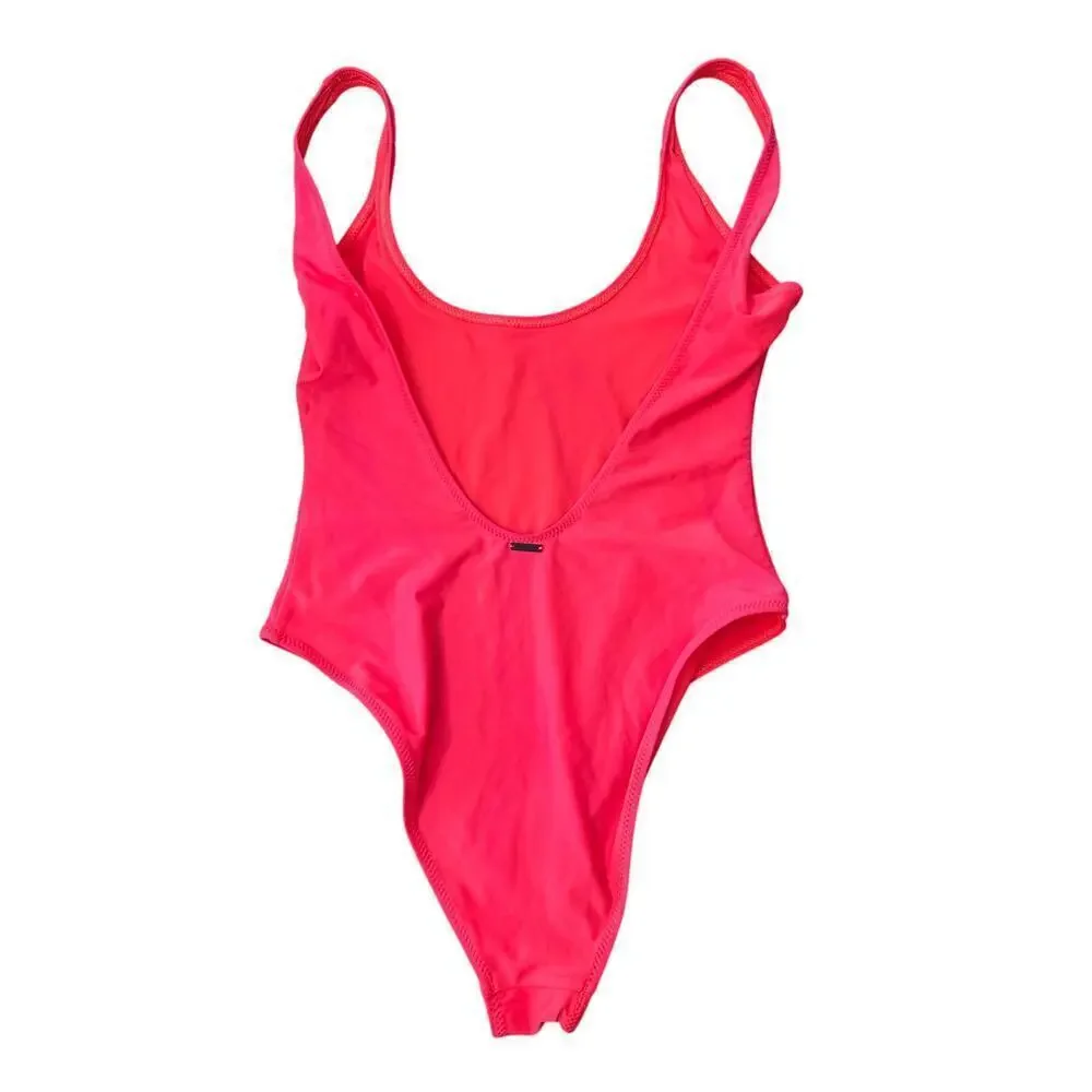 White Fox Women's hot pink Scoop Neck One Piece Swimsuit Size Small
